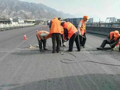 金塔道路桥梁病害治理